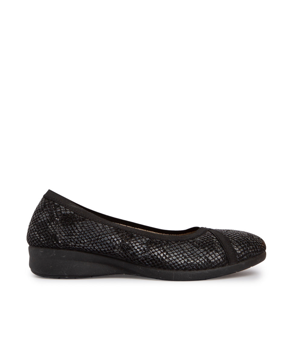 Zapato confort mujer elástico cruzado negro print